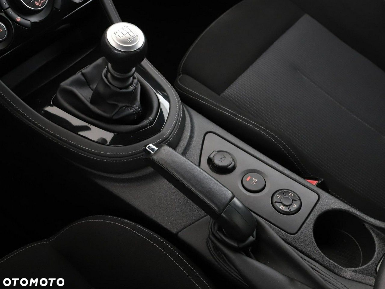 Peugeot RCZ 1.6 200 THP - 30