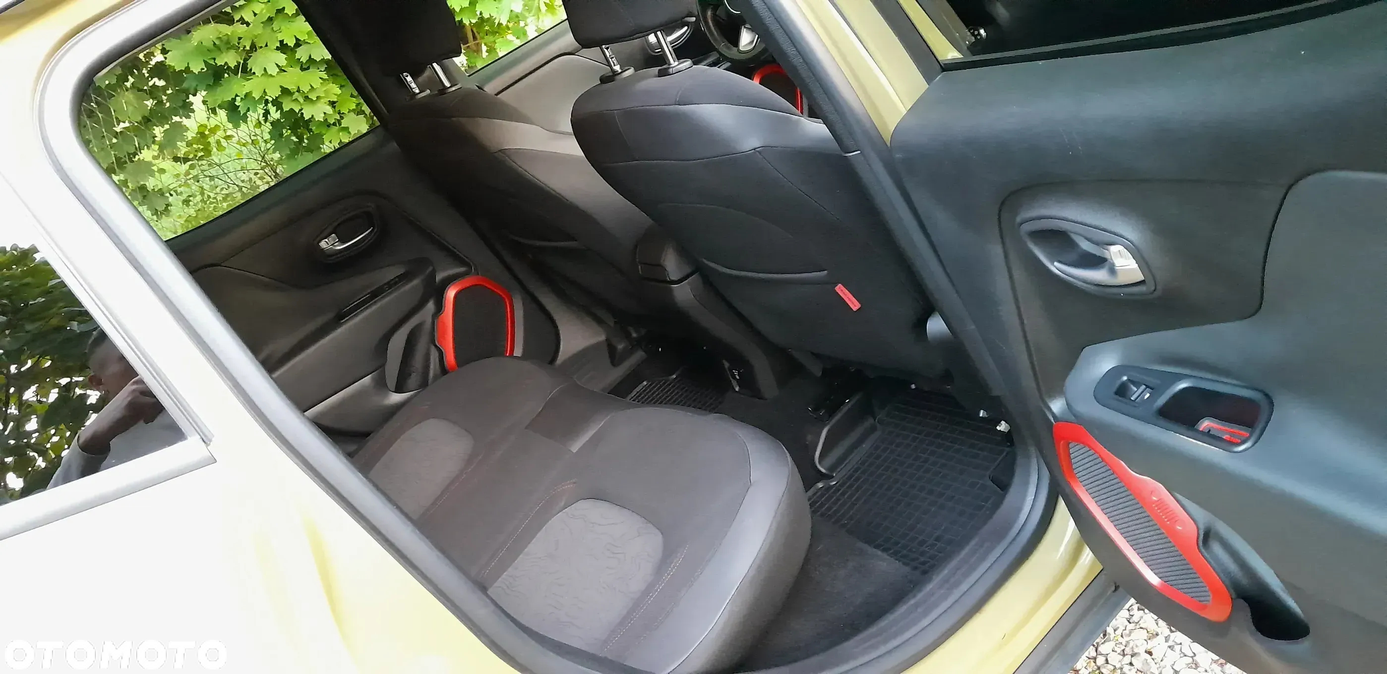 Jeep Renegade - 8