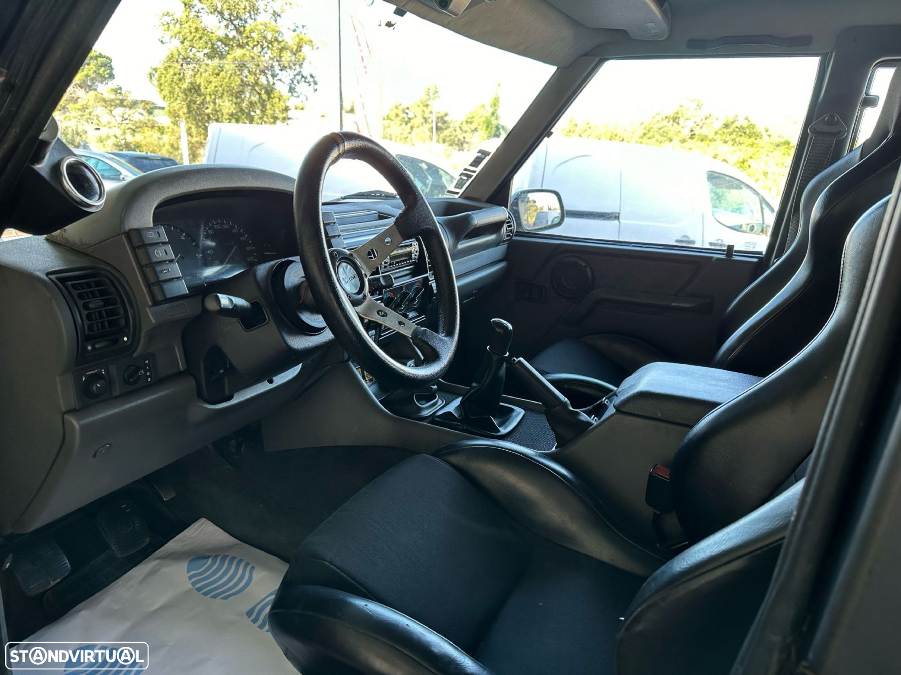 Land Rover Discovery - 10