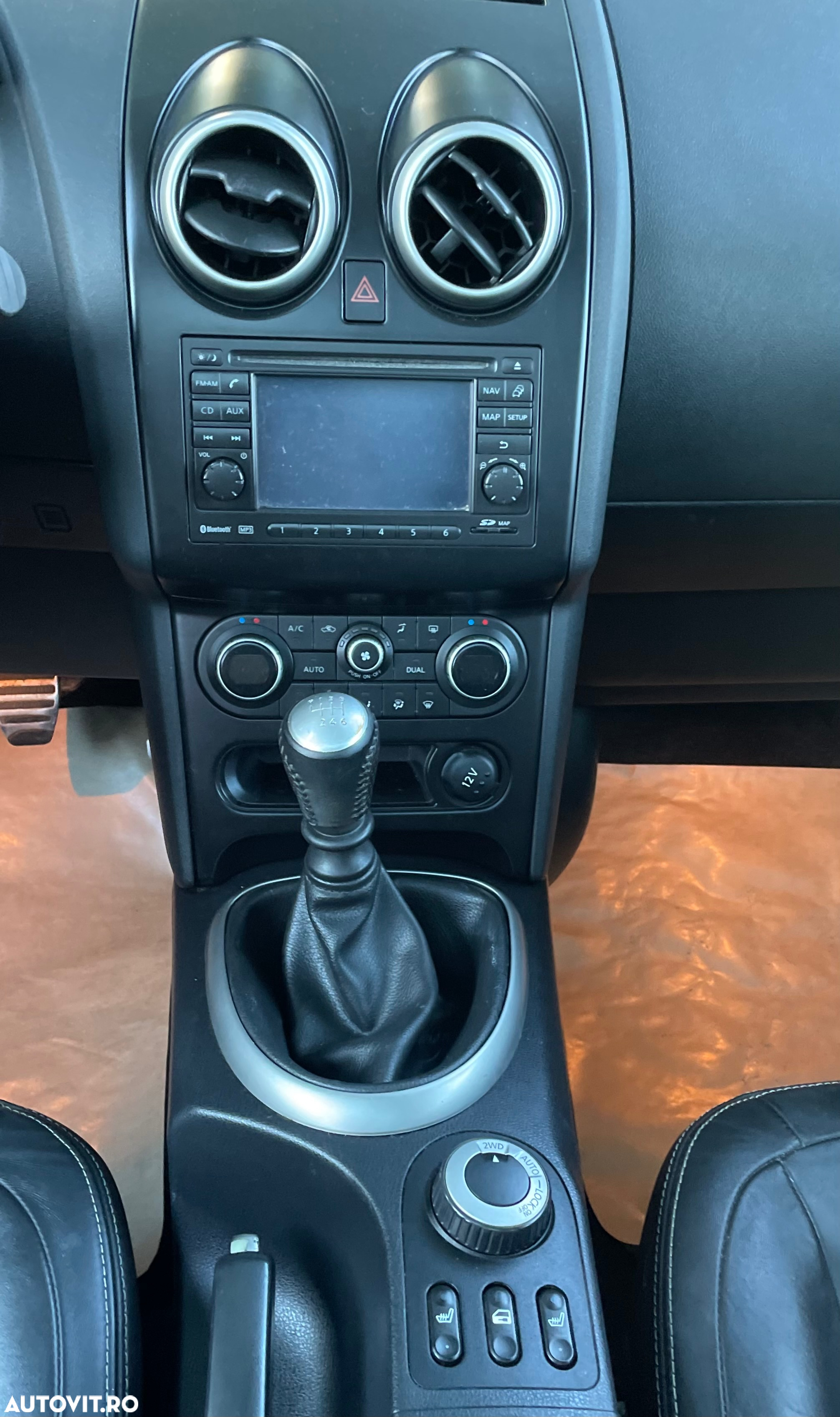 Nissan Qashqai 1.6 DCI 4 x 4 DPF Start/Stop tekna - 30