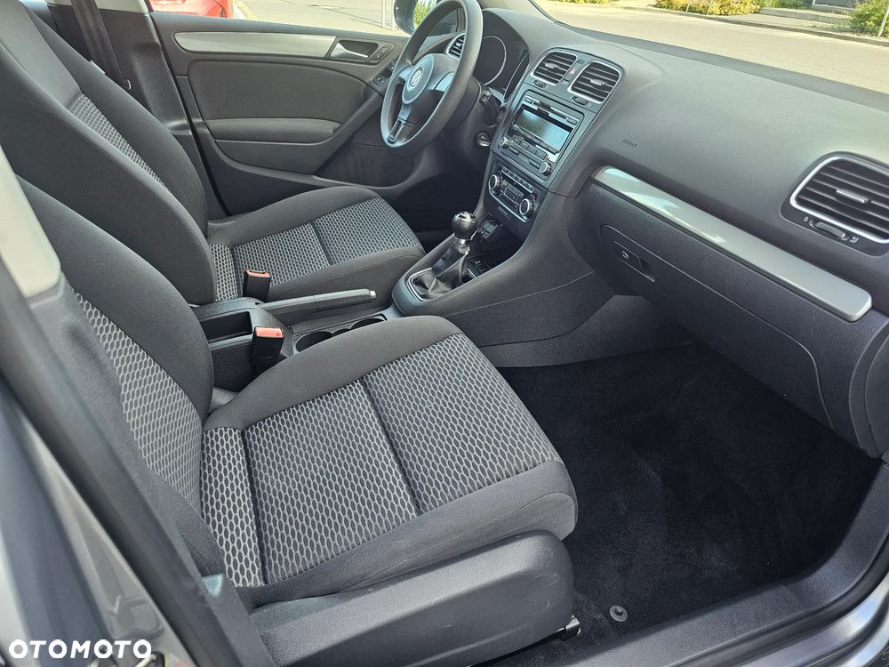 Volkswagen Golf 2.0 TDI DPF Comfortline - 15