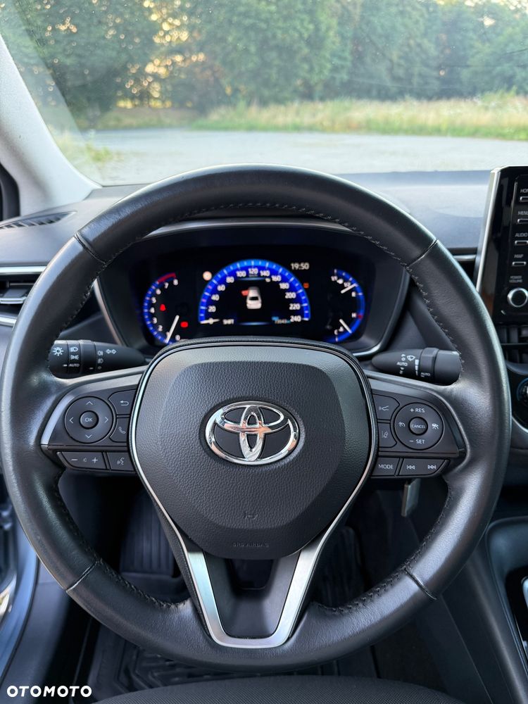 Toyota Corolla 1.6 Executive - 22