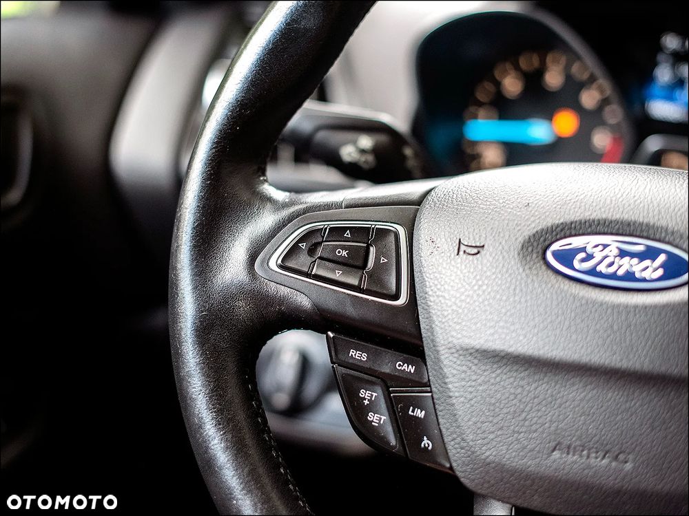 Ford Kuga - 18