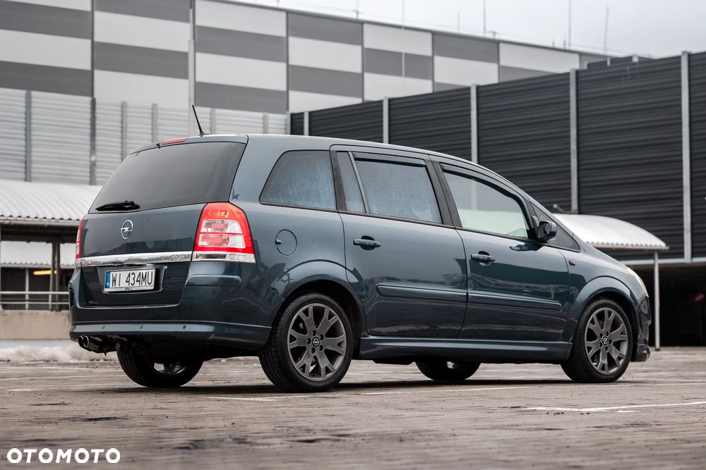 Opel Zafira 1.9 CDTI Cosmo - 7