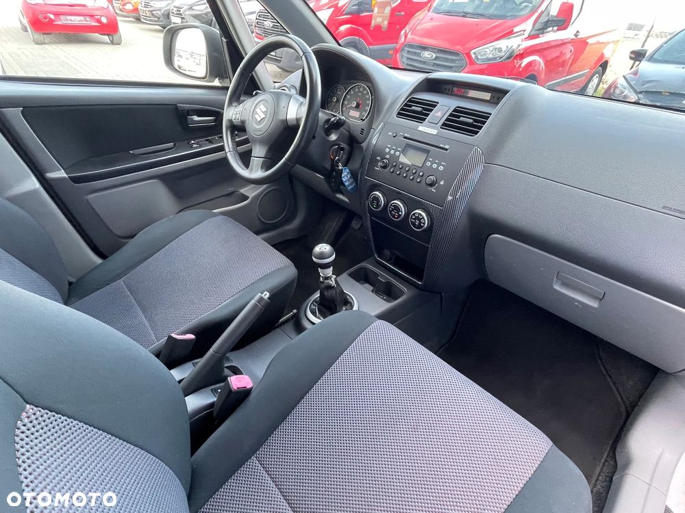 Suzuki SX4 1.6 VVT Streetline 4x2 Club - 10