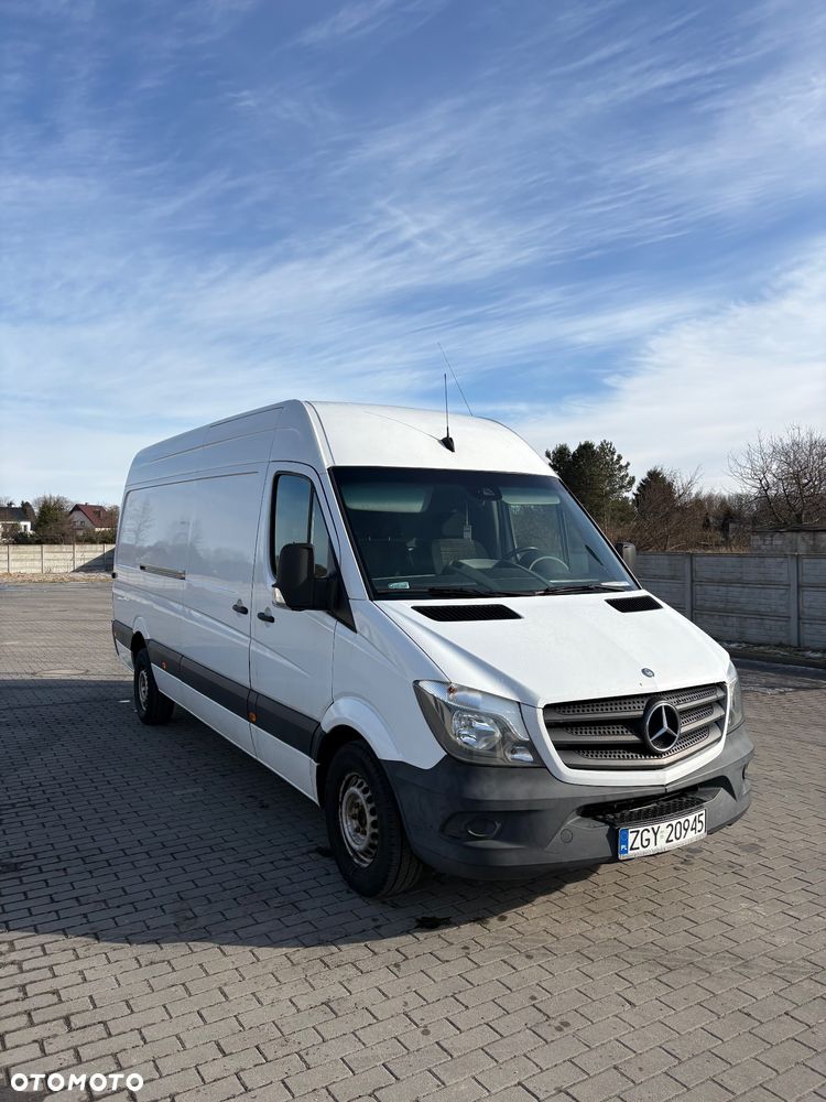 Mercedes-Benz Sprinter - 2