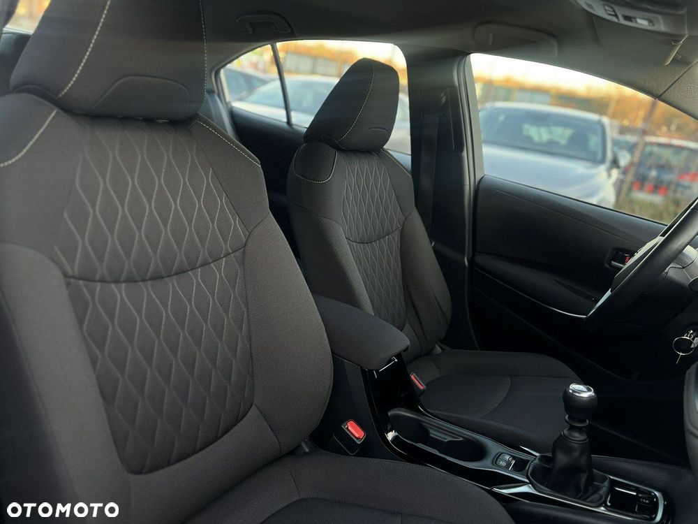 Toyota Corolla 1.6 Comfort - 25