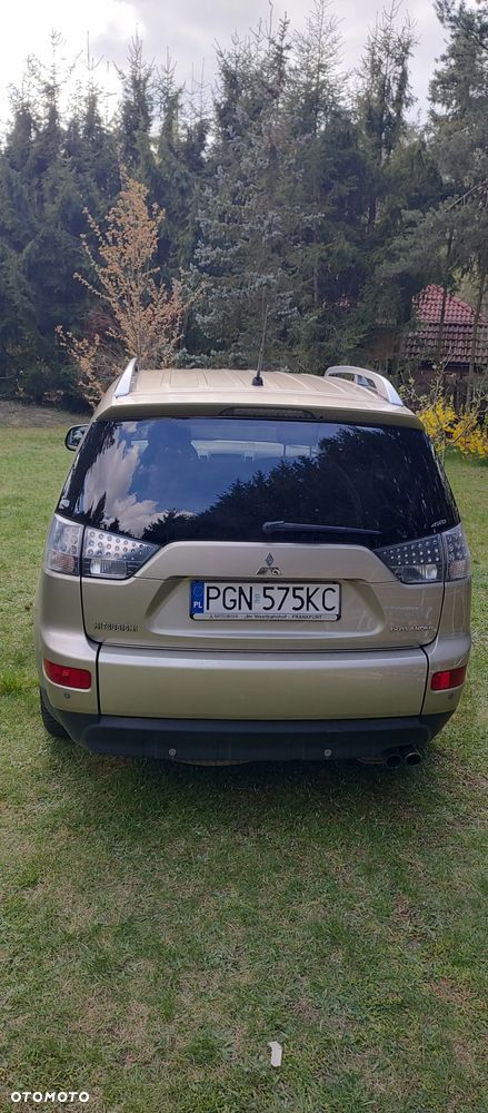 Mitsubishi Outlander 2.2 DI-D 4WD Invite - 14