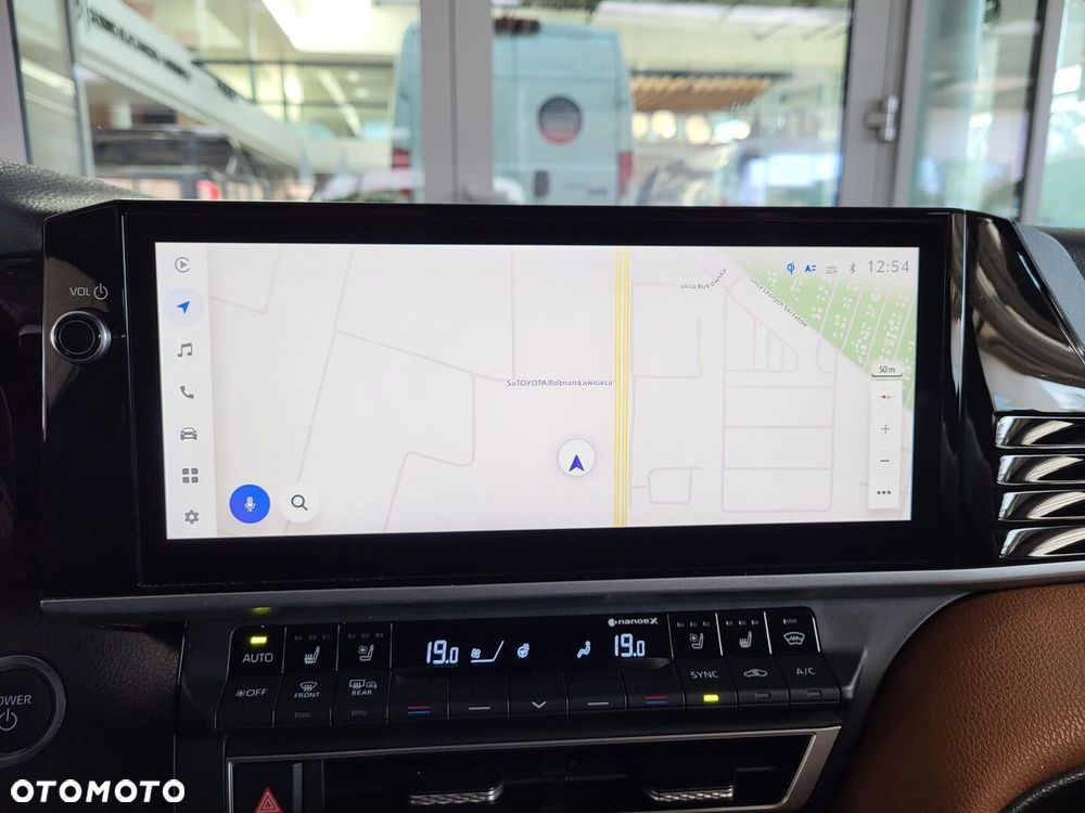 Toyota Camry - 20