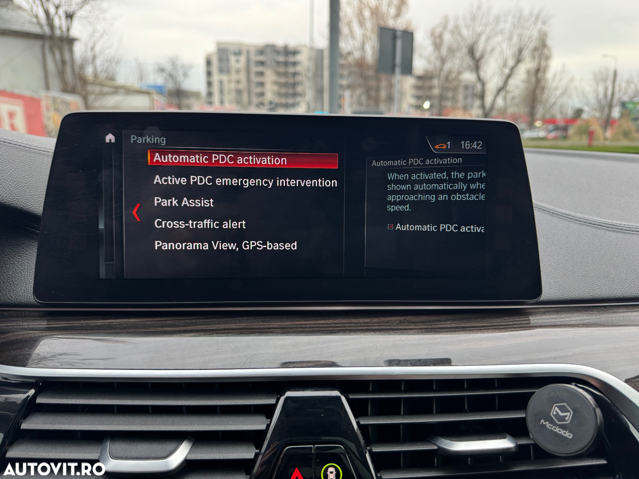 BMW Seria 5 520d xDrive Touring Aut. Luxury Line - 35