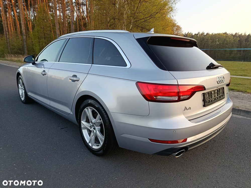 Audi A4 Avant 2.0 TFSI ultra S tronic sport - 33