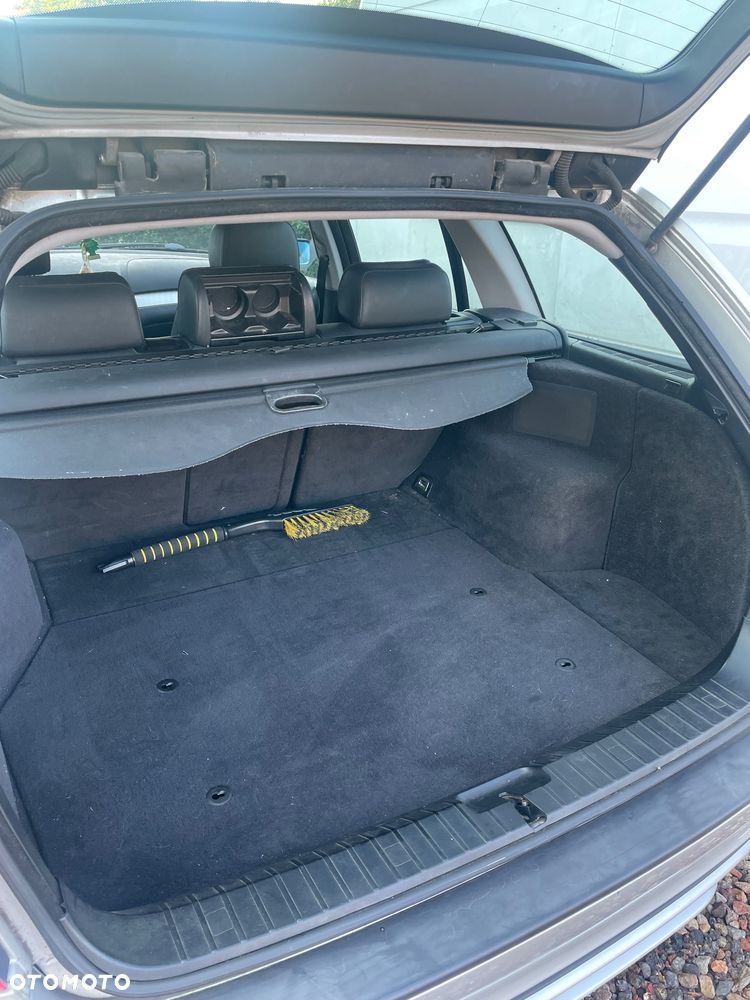 BMW Seria 3 - 35