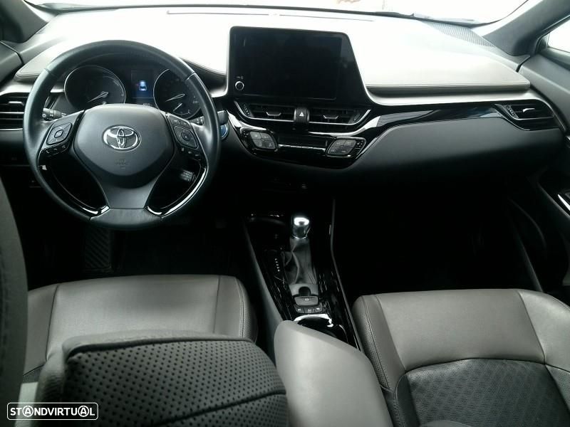 Toyota C-HR - 11