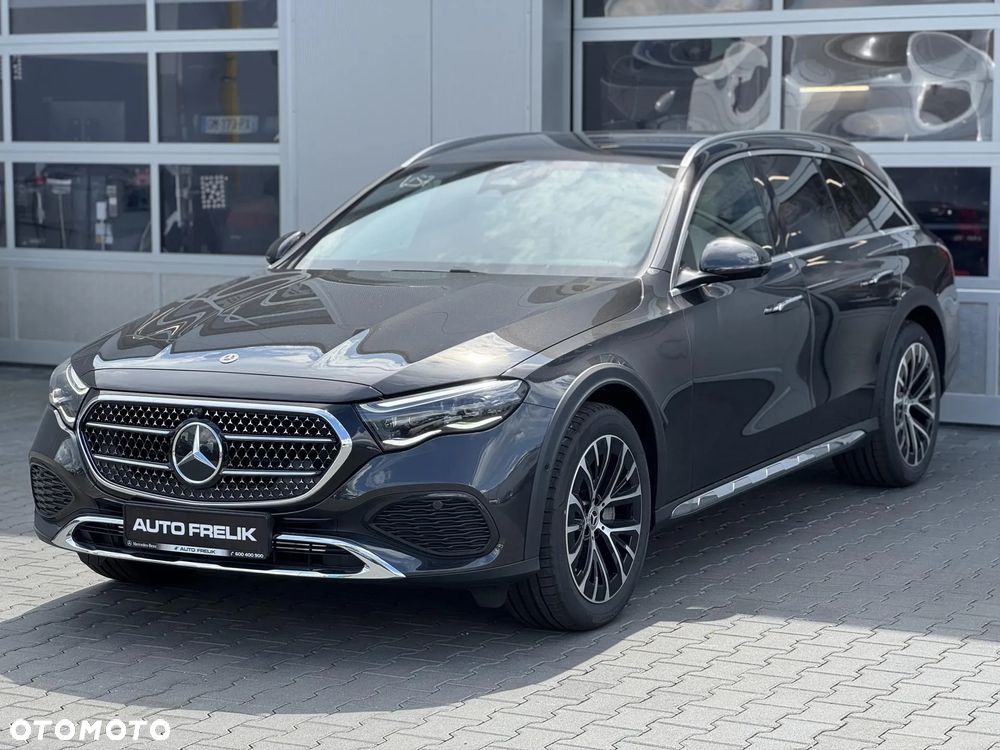 Mercedes-Benz Klasa E 220 d 4Matic 9G-TRONIC - 4