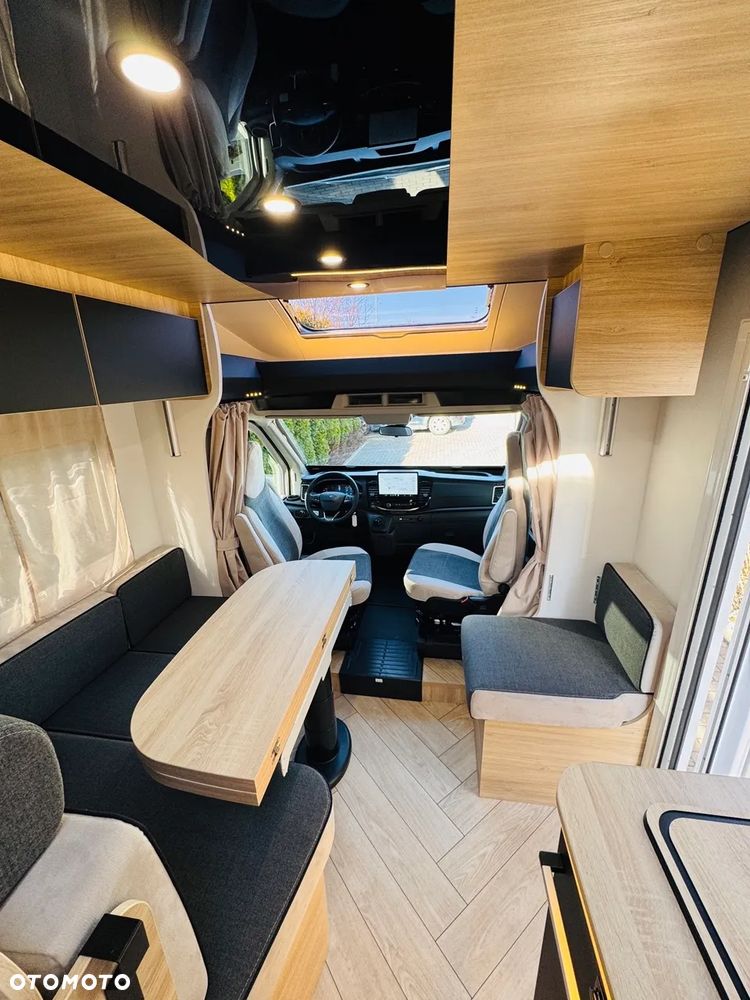 Ford Chausson 627 GA Titanium Line - 18