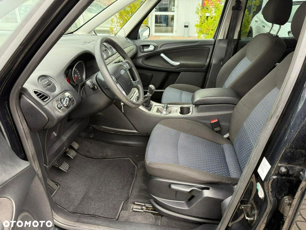 Ford Galaxy 2.0 FF Trend - 32