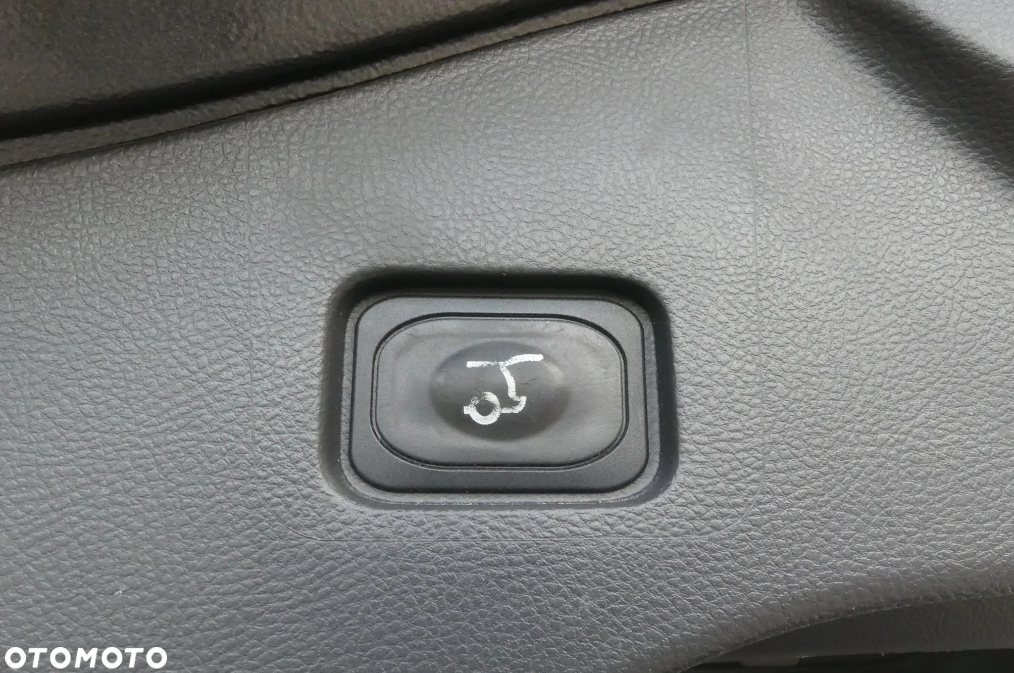 Ford Mondeo 2.0 TDCi ST-Line PowerShift - 25