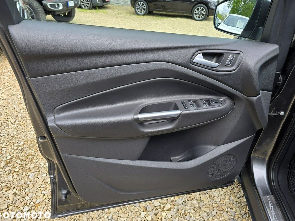 Ford Kuga 2.0 TDCi 4WD Titanium - 23