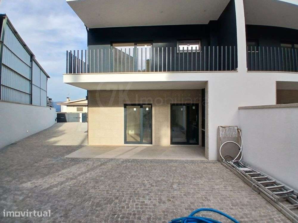 Moradia T3 em Sobretâmega - Grande imagem: 2/14
