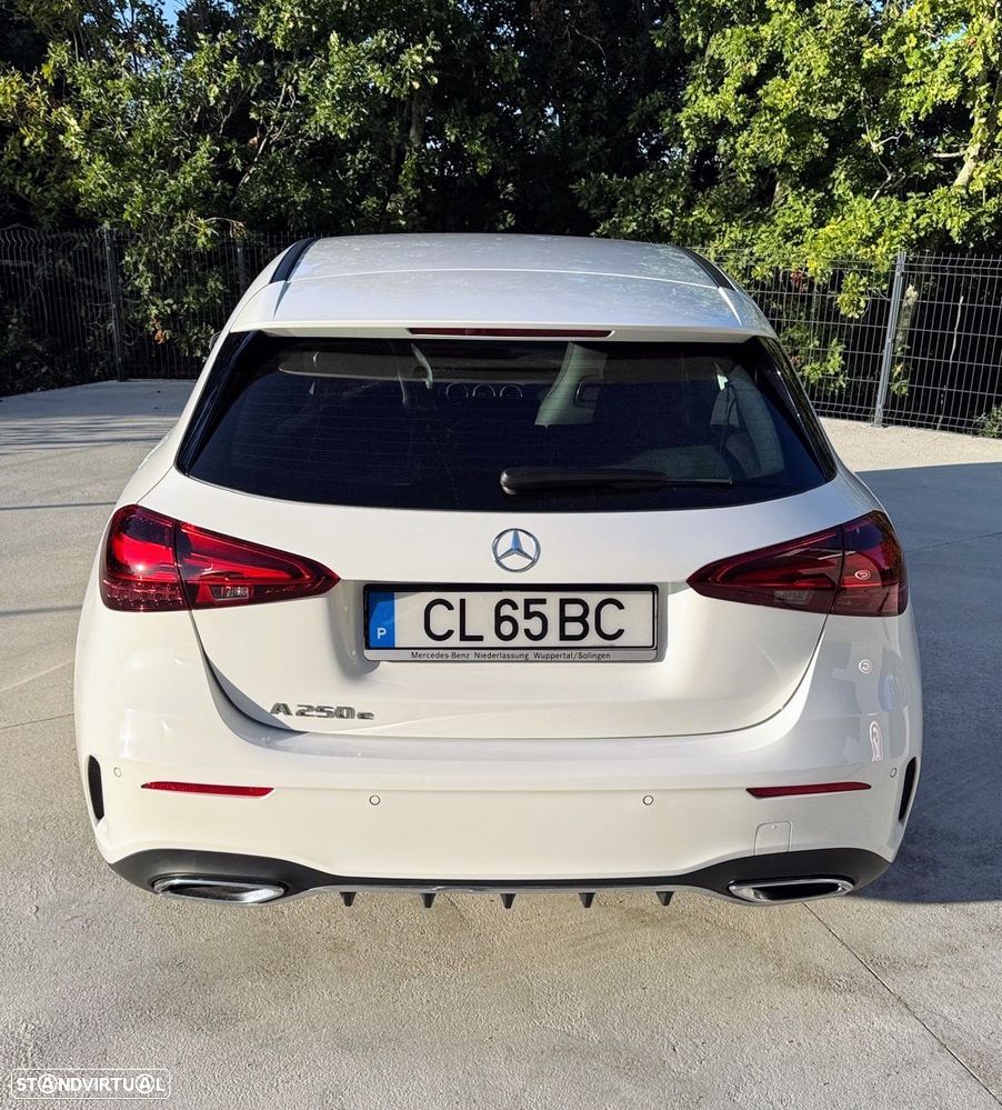 Mercedes-Benz A 250 e - 4