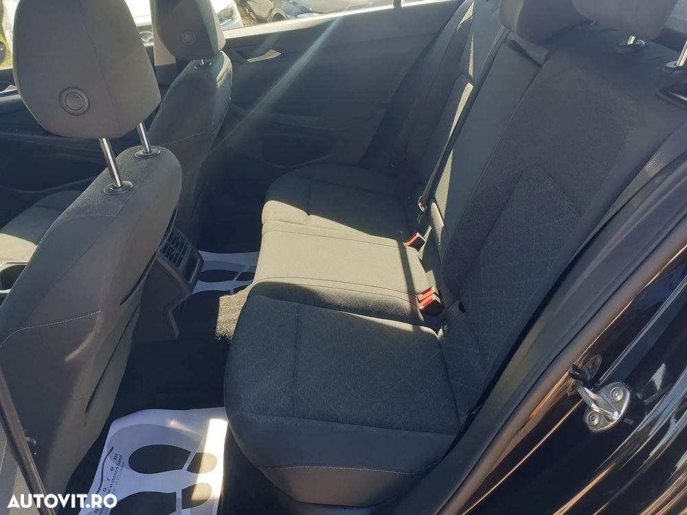 Volkswagen Golf 1.0 eTSI DSG MHEV Life - 19