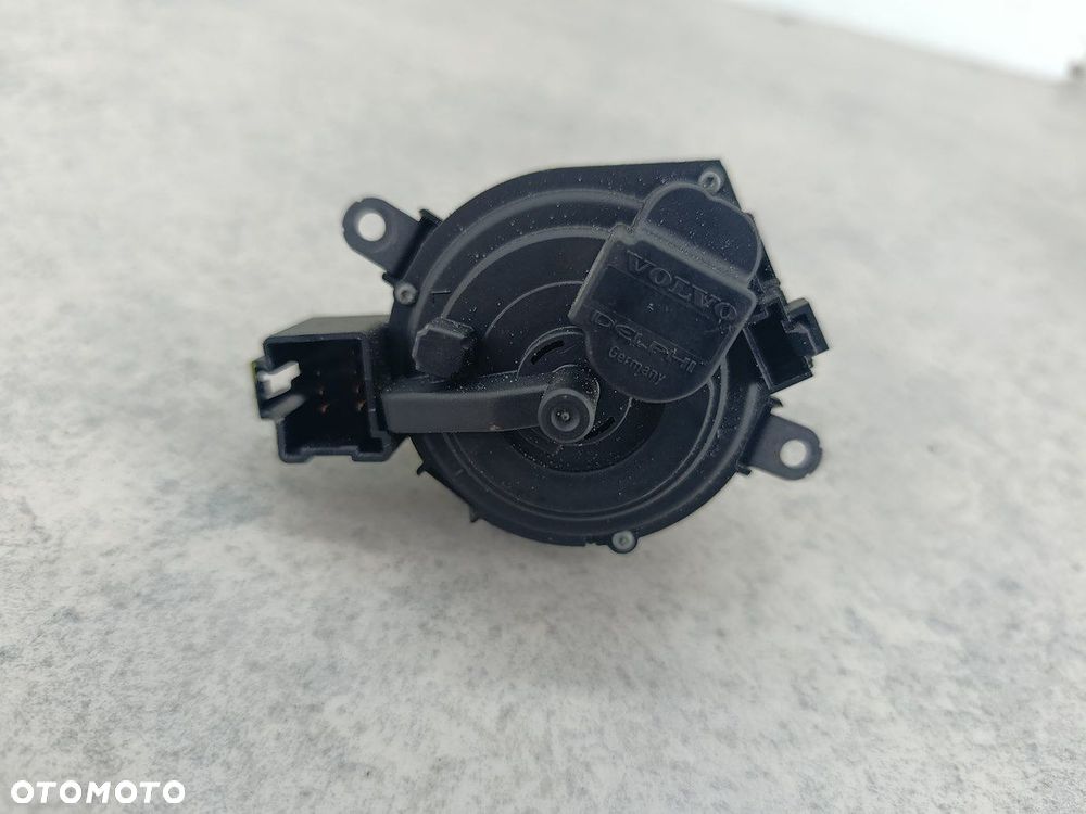 STACYJKA VOLVO V50 30737155 2.0 D - 3