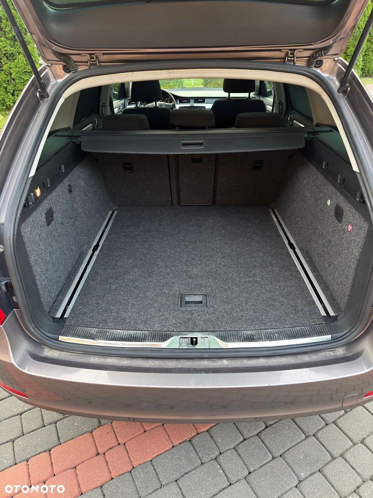 Skoda Superb 2.0 TDI Ambition DSG - 12