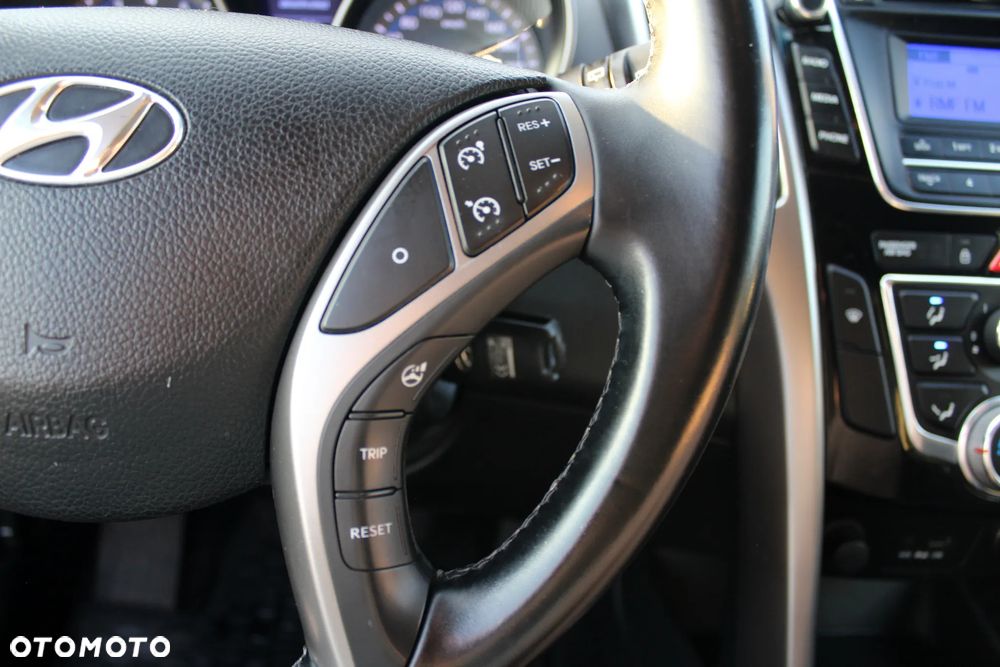 Hyundai i30 1.6 Trend - 32
