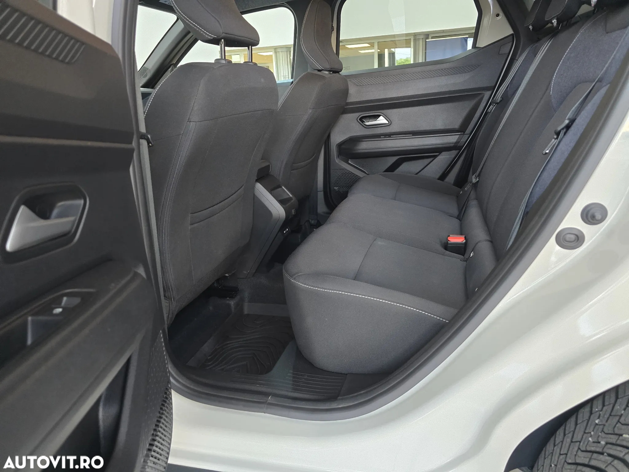 Dacia Duster TCe 130 4X4 MHEV Journey - 10