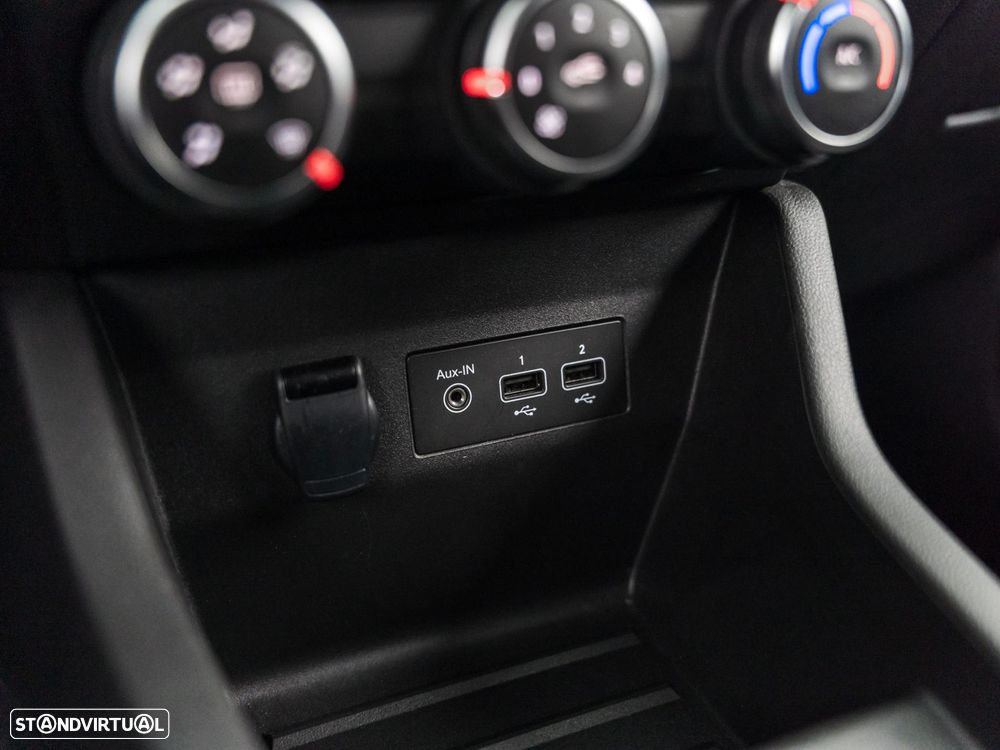 Renault Clio 1.0 TCe Evolution Bi-Fuel - 23