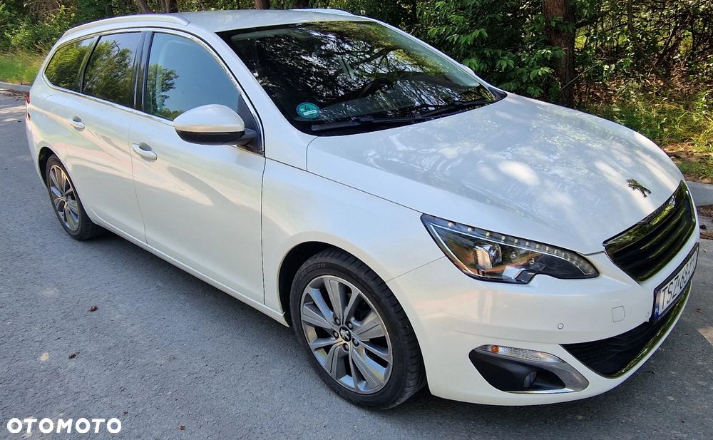 Peugeot 308 1.2 PureTech Allure S&S - 4