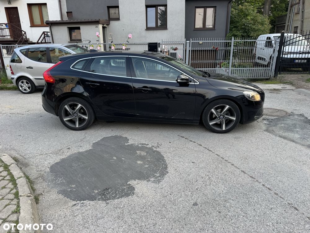 Volvo V40 - 2