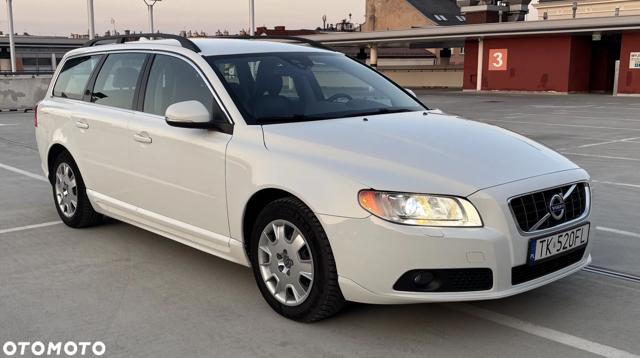 Volvo V70 2.5T Ocean Race - 1