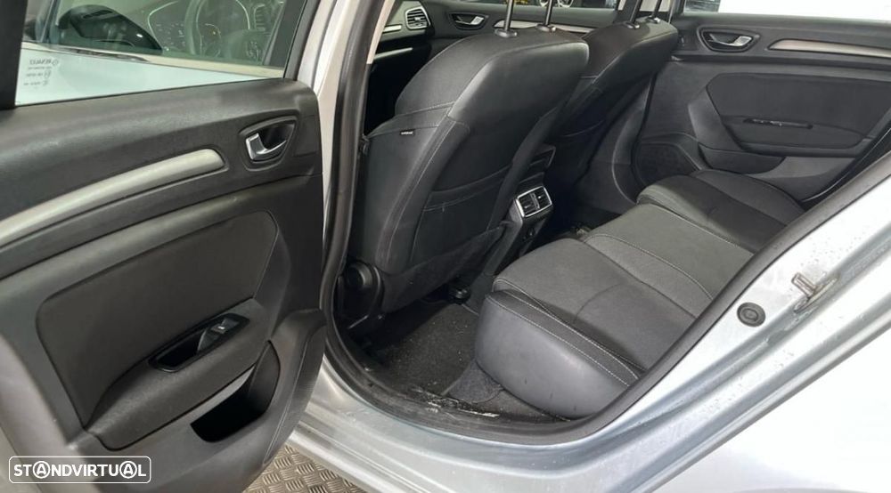 Renault Mégane Sport Tourer 1.5 Blue dCi Equilibre EDC - 5