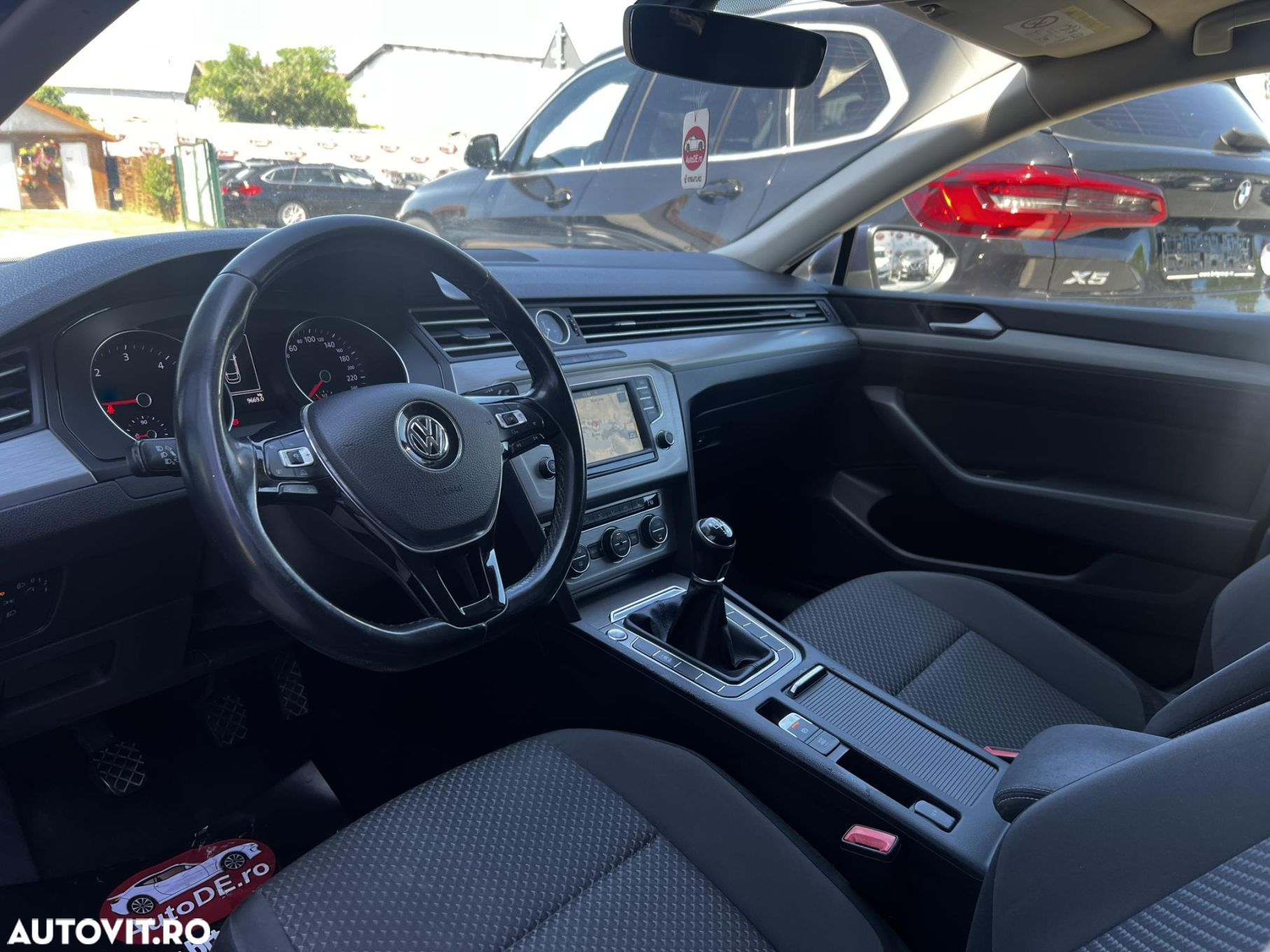 Volkswagen Passat - 5