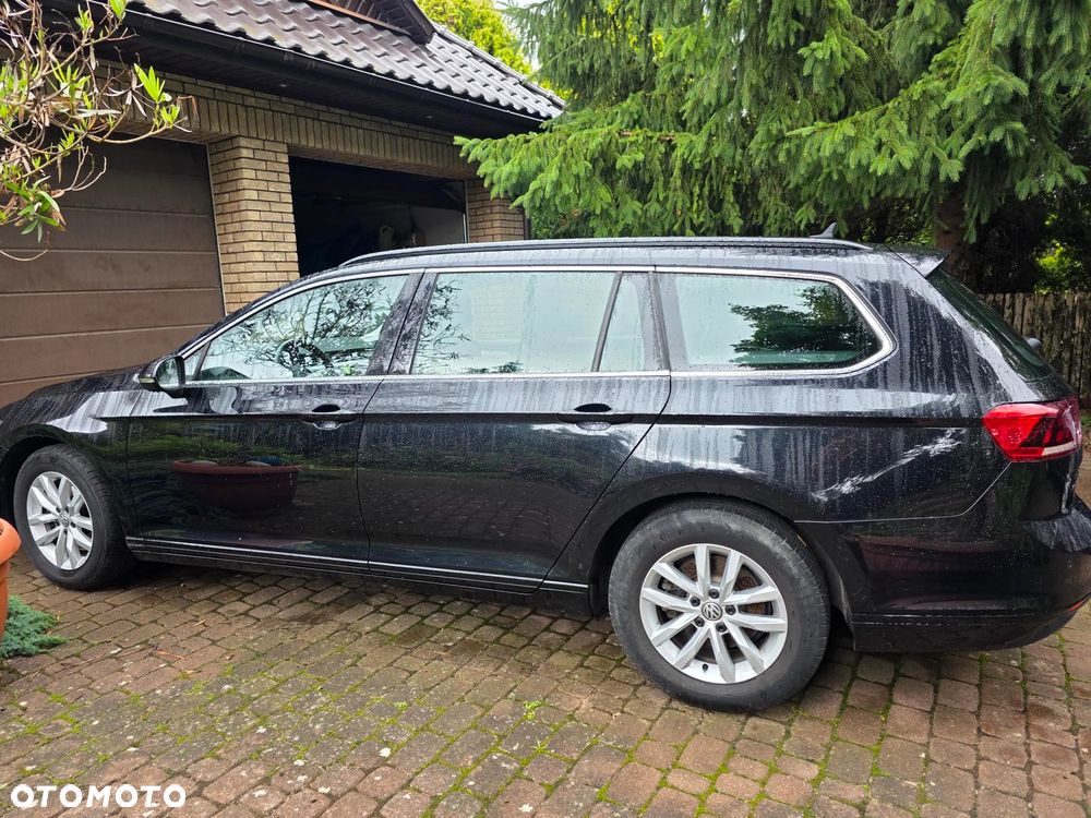 Volkswagen Passat 1.5 TSI EVO Business - 4