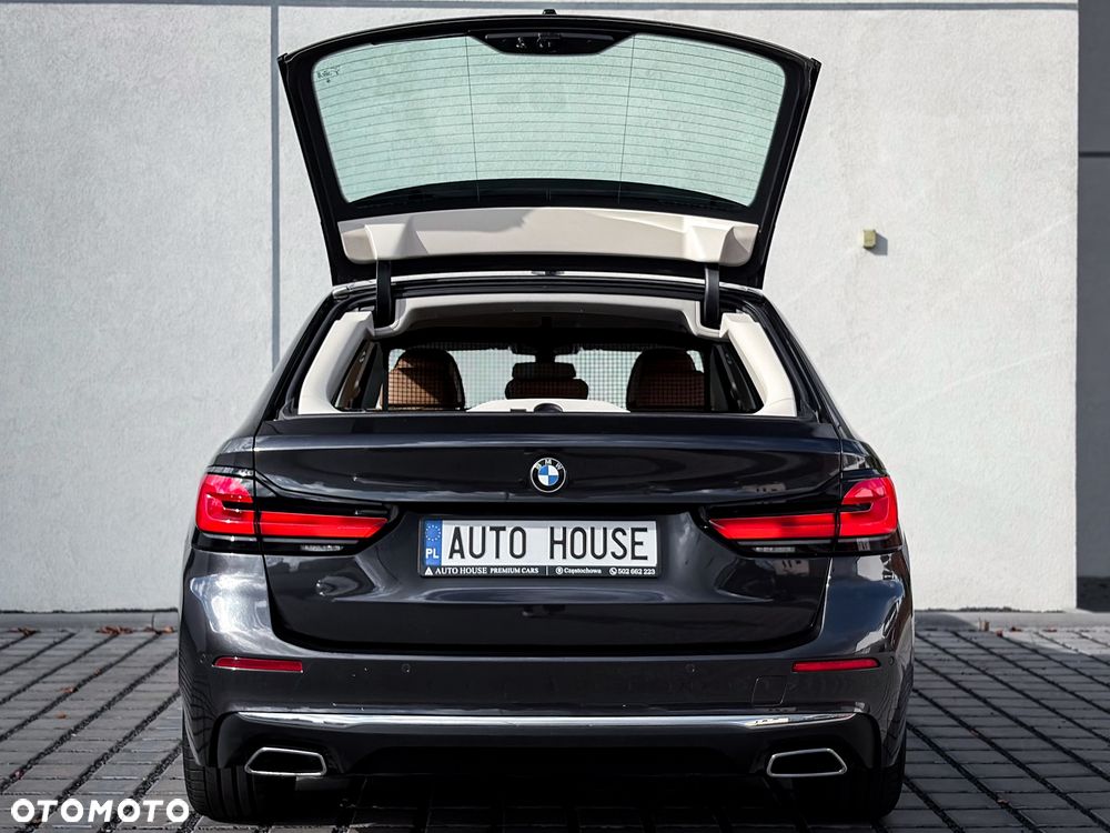 BMW Seria 5 520i Luxury Line - 10