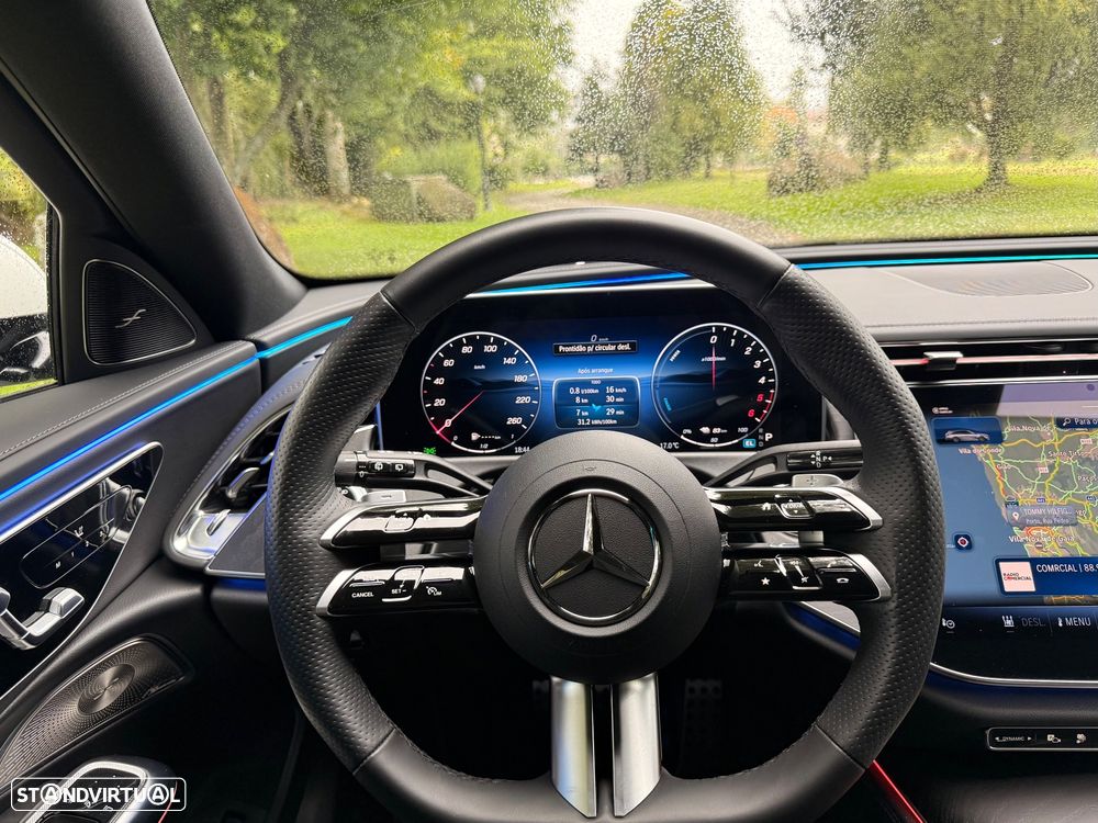 Mercedes-Benz E 300 de AMG Line - 10