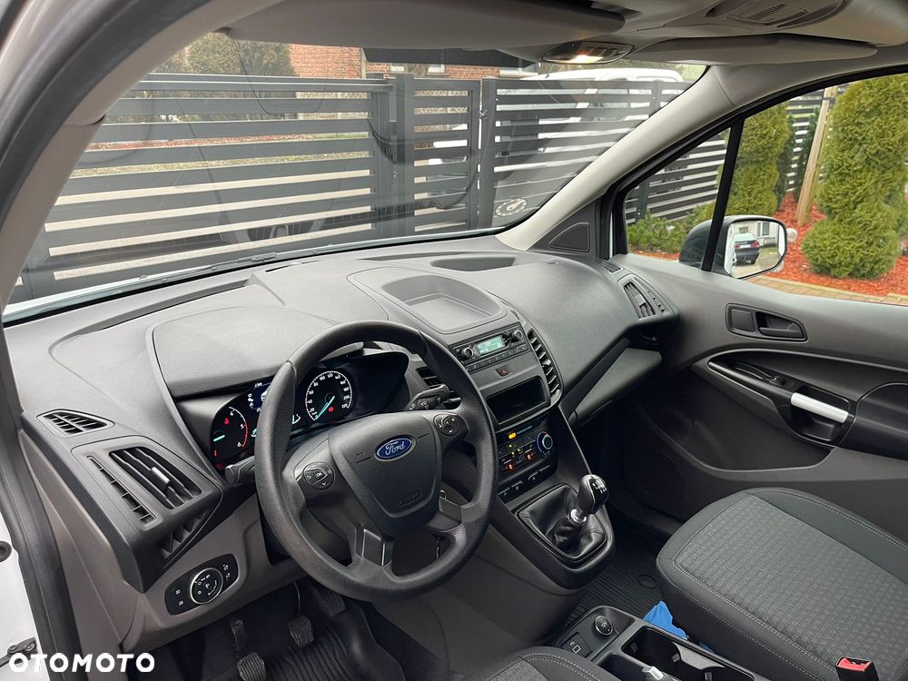 Ford Transit Connect - 11