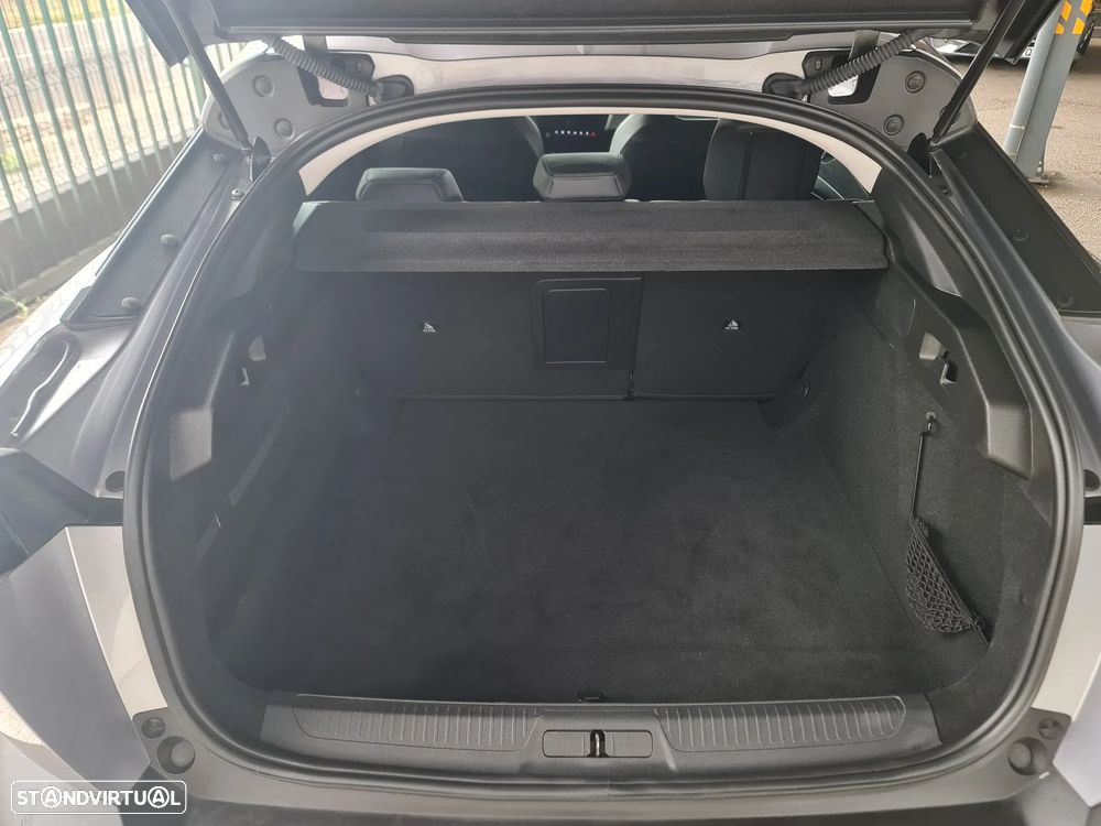 Peugeot 408 1.2 PureTech Allure EAT8 - 24