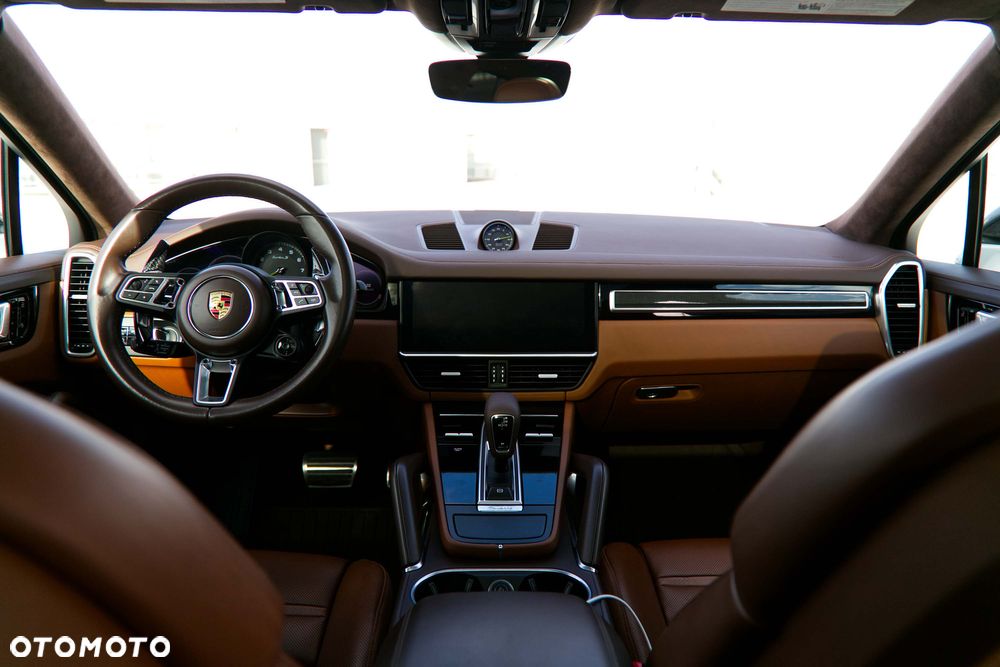 Porsche Cayenne Turbo S E-Hybrid Tiptronic S - 17