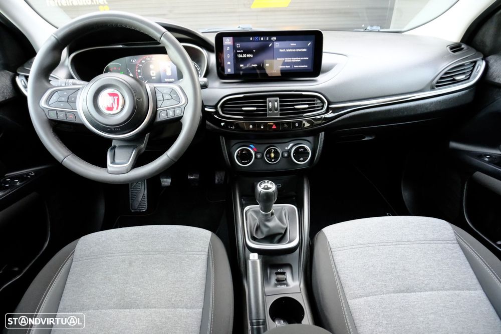 Fiat Tipo Cross 1.3 Multijet - 12