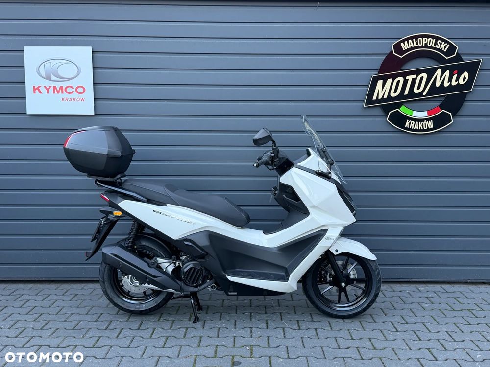 Kymco Skytown - 4