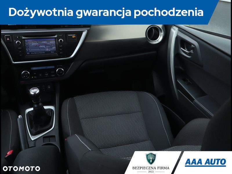 Toyota Auris - 10