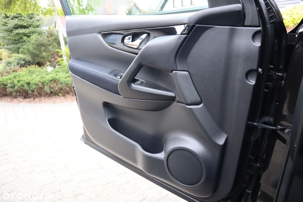 Nissan Qashqai 1.2 DIG-T N-Connecta - 21