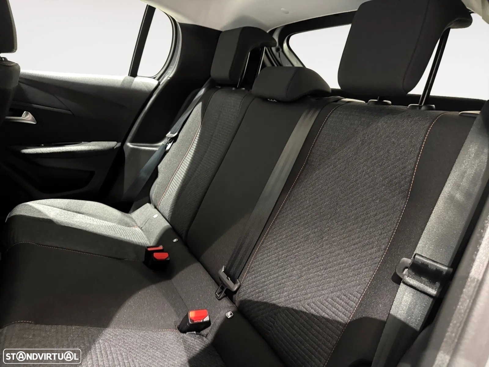 Peugeot 208 1.2 Hybrid Style e-DCS6 - 14