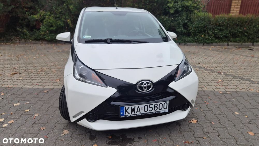 Toyota Aygo x-play - 8