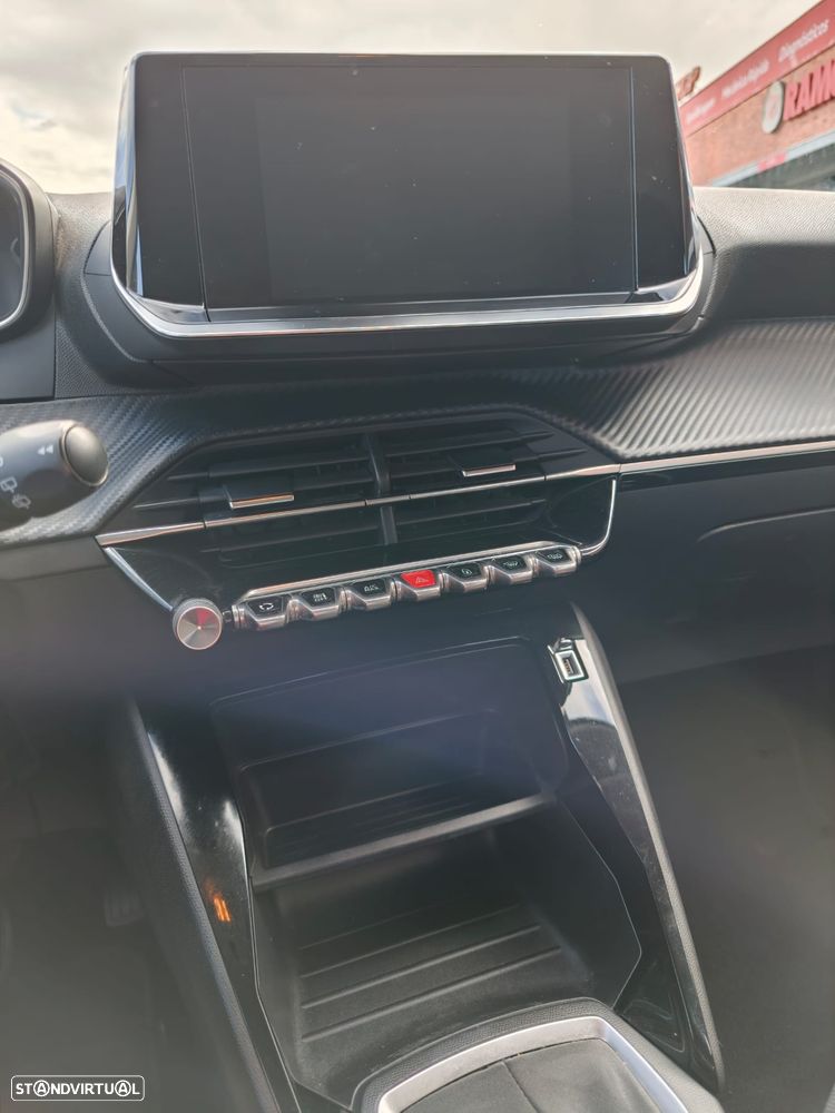 Peugeot 208 1.2 PureTech Active - 8