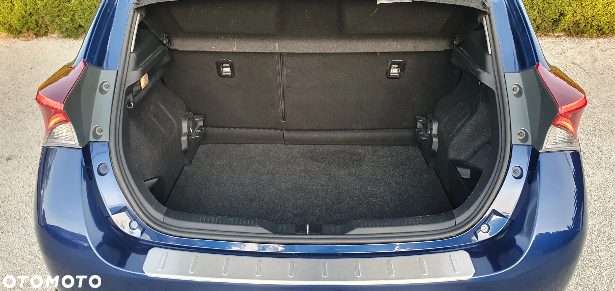 Toyota Auris - 11