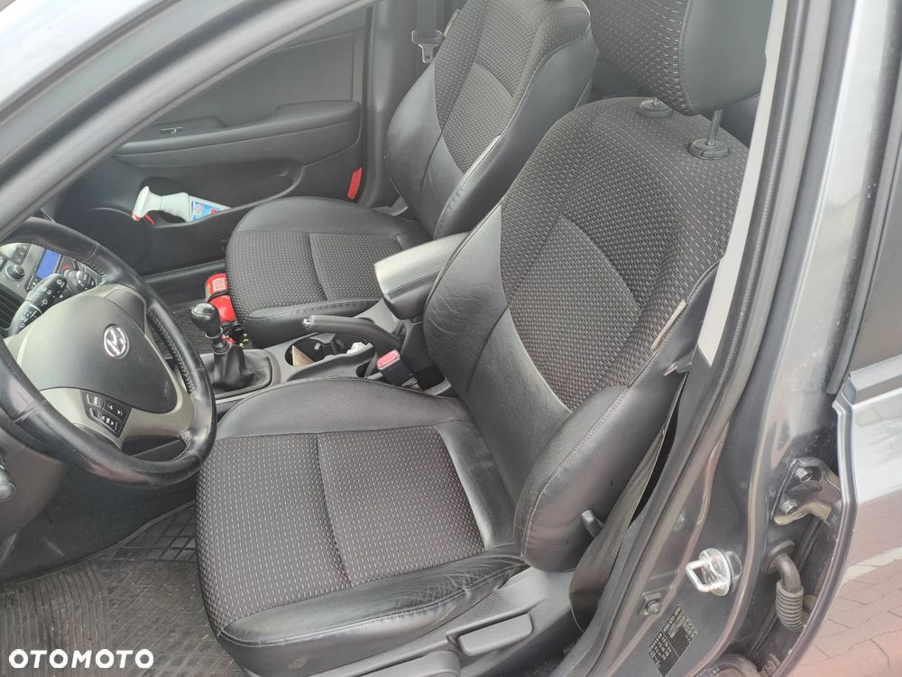 Hyundai i30 1.6 CRDi Premium - 12